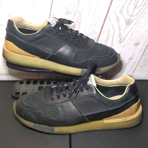 Clark's Original's Tor Run Men's Size 10 - Picture 1 of 11